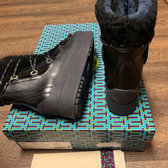 Very Rare Tory Burch Courtney Shearling Leather - Picture 7 of 11